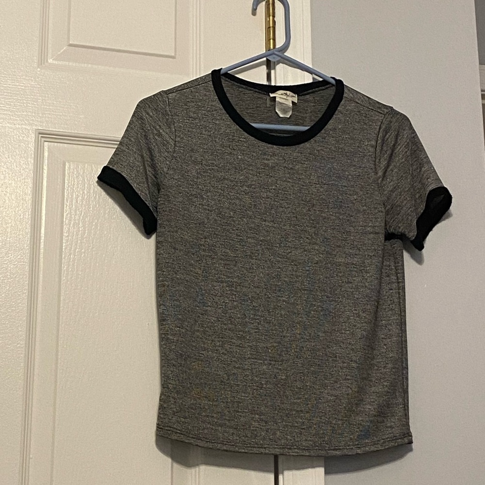 GAZE - Women’s Gray/Black Baseball T-Shirt  Size: S